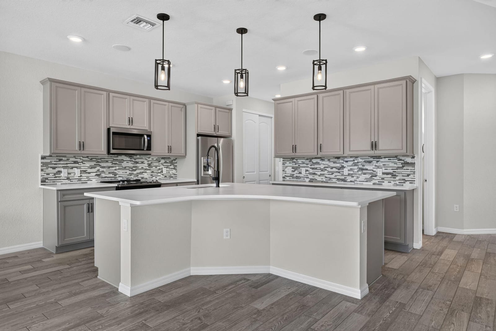 8245 CADRE NOIR Road — photo 8