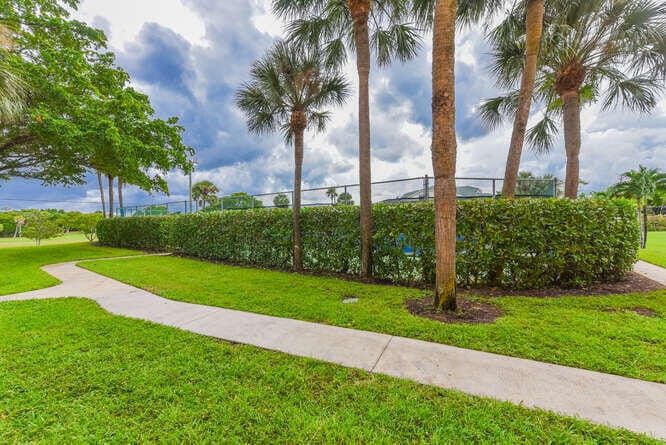 353 S US Highway 1 A108, Jupiter, FL 33477 photo 22