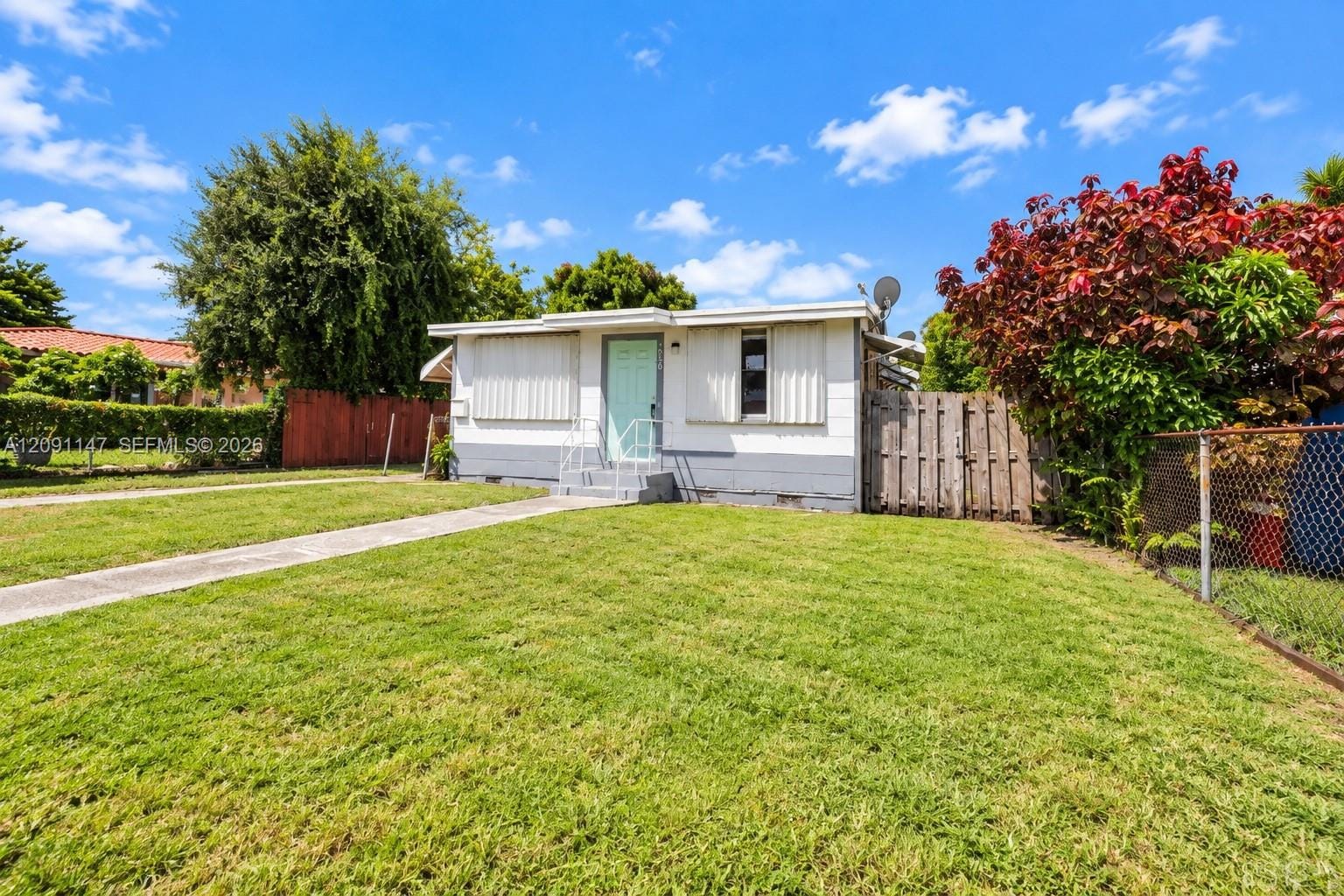526 NW 44th Avenue — photo 3