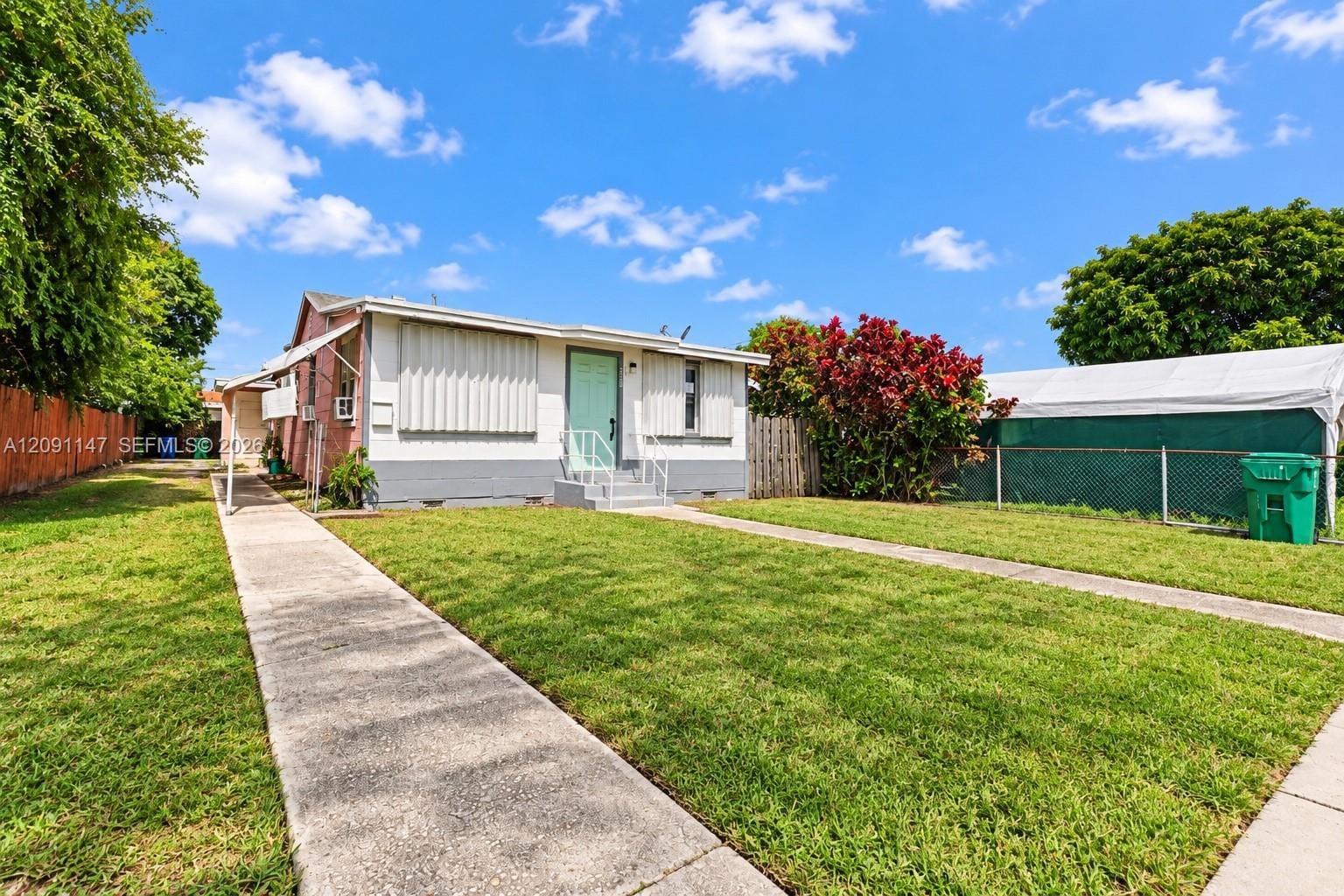 526 NW 44th Avenue — photo 4
