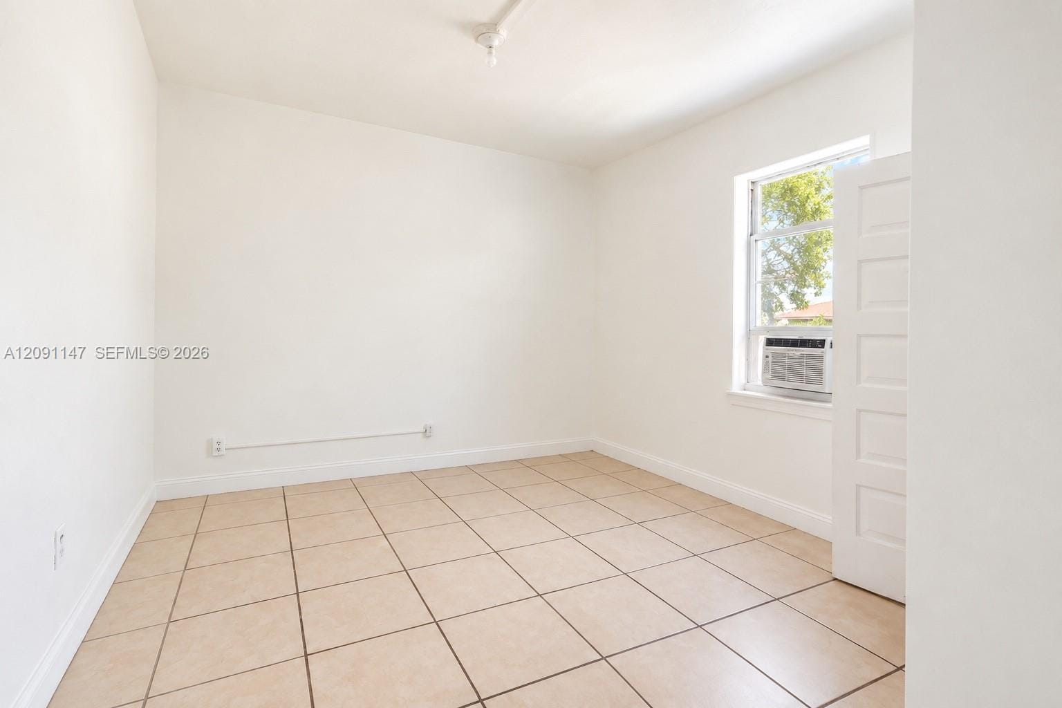 526 NW 44th Avenue — photo 10
