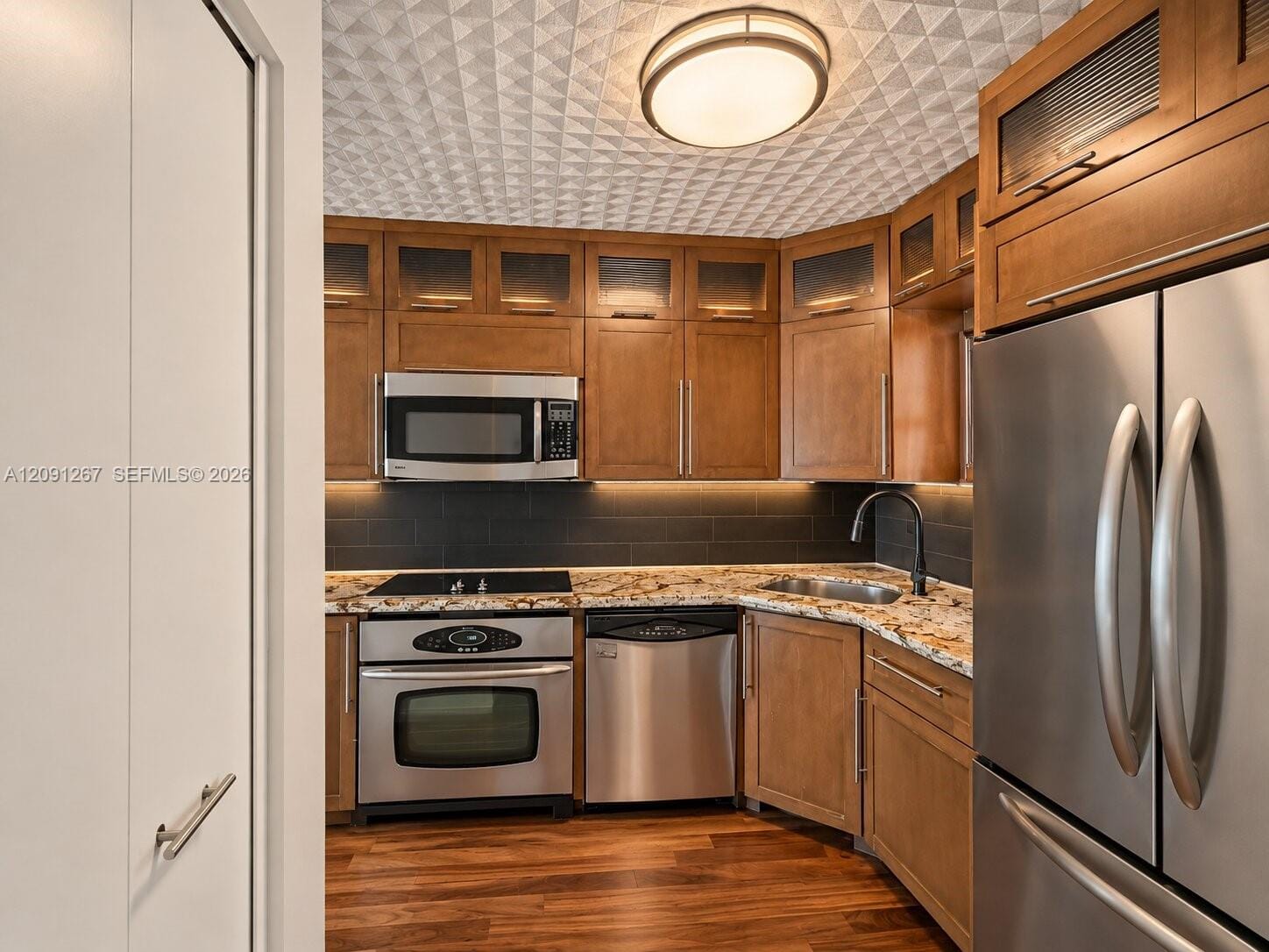 600 NE 25th Street 63 — photo 2