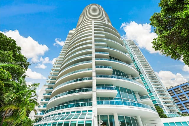 2127 Brickell Avenue 1406, Miami, FL 33129
