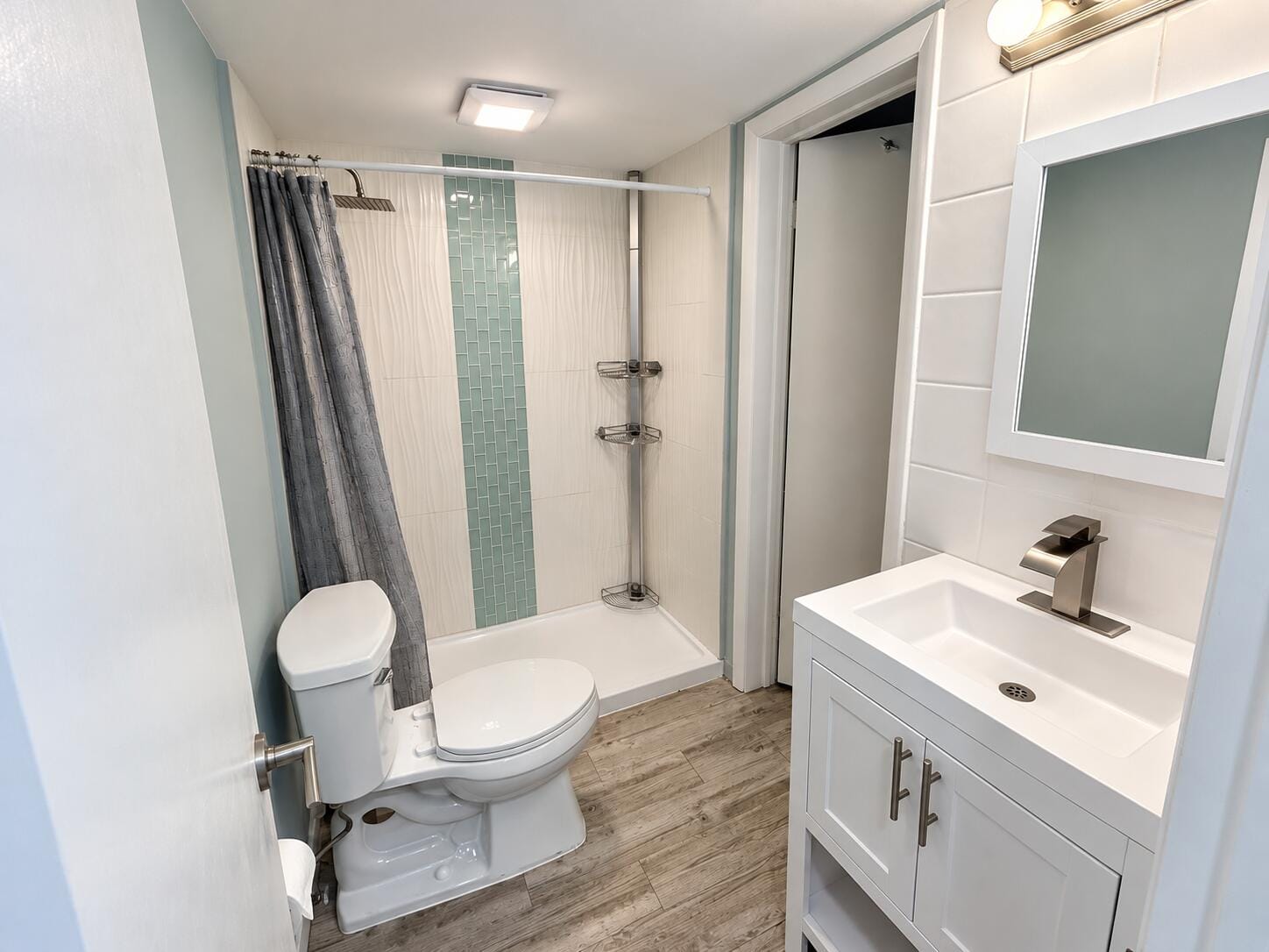 2936 LAKE SHORE Drive 309, Riviera Beach, FL 33404 photo 10
