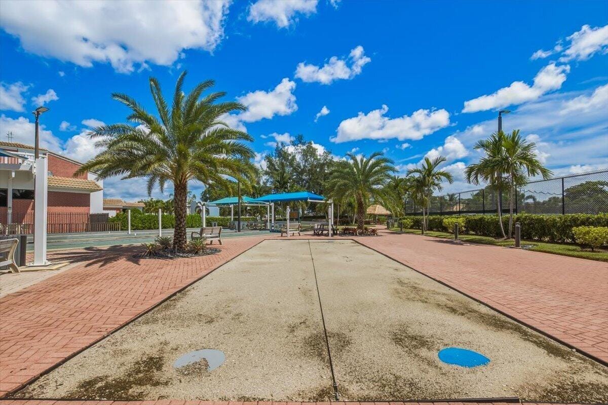 167 Lyndhurst L, Deerfield Beach, FL 33442 photo 22