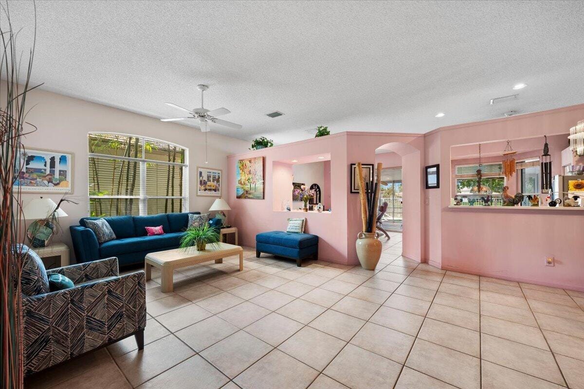 4150 Manor Forest Trail — photo 4