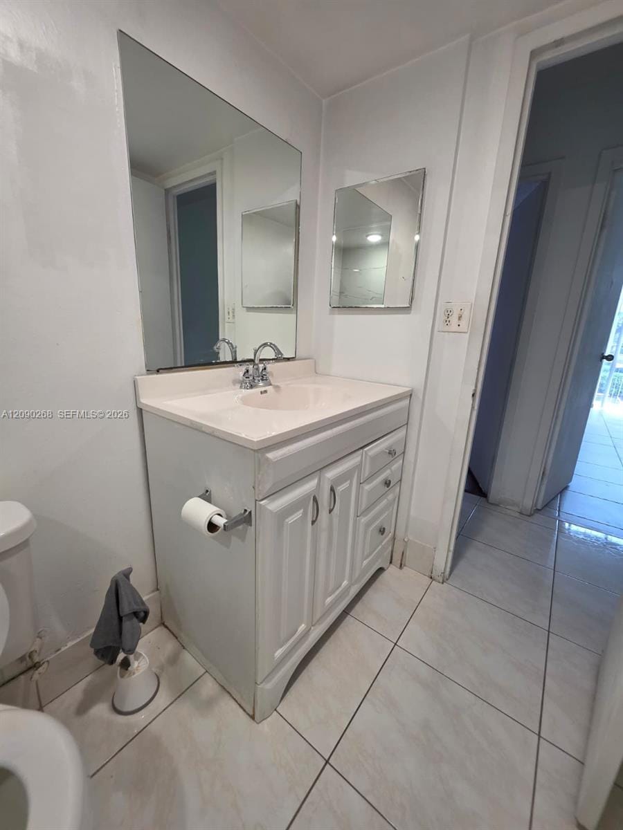 16950 W Dixie Hwy B225 Highway B-225, North Miami Beach, FL 33160 photo 15