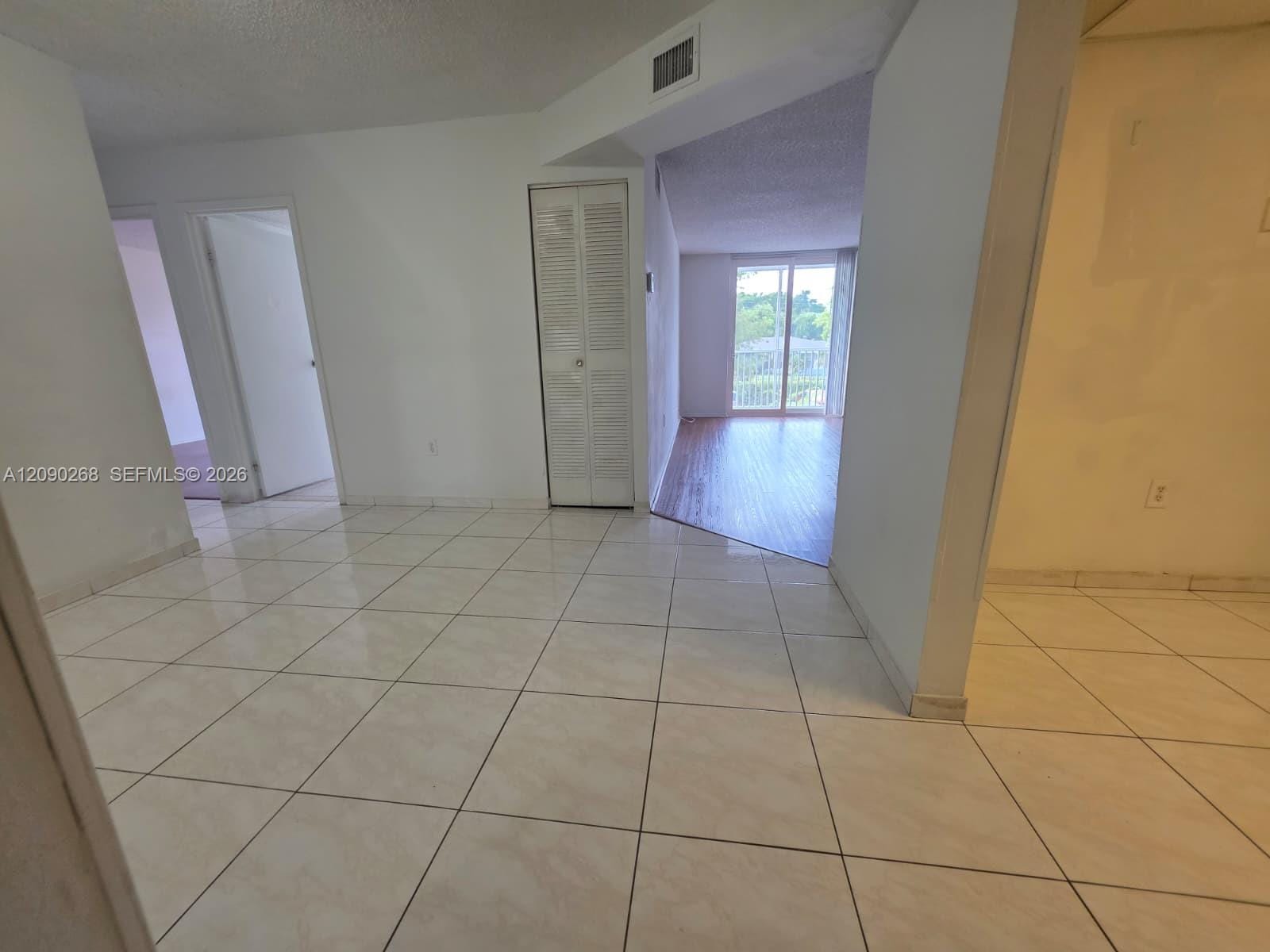 16950 W Dixie Hwy B225 Highway B-225, North Miami Beach, FL 33160 photo 18