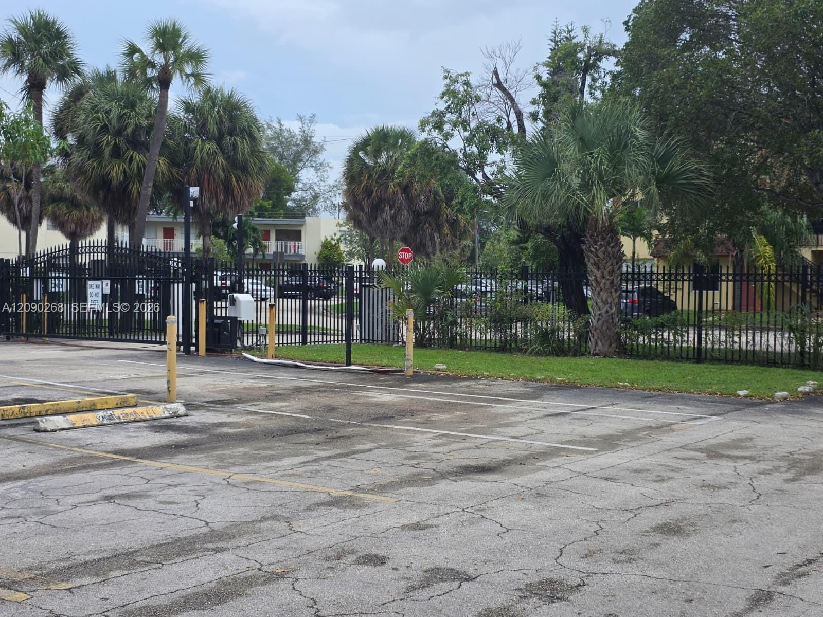 16950 W Dixie Hwy B225 Highway B-225, North Miami Beach, FL 33160 photo 29