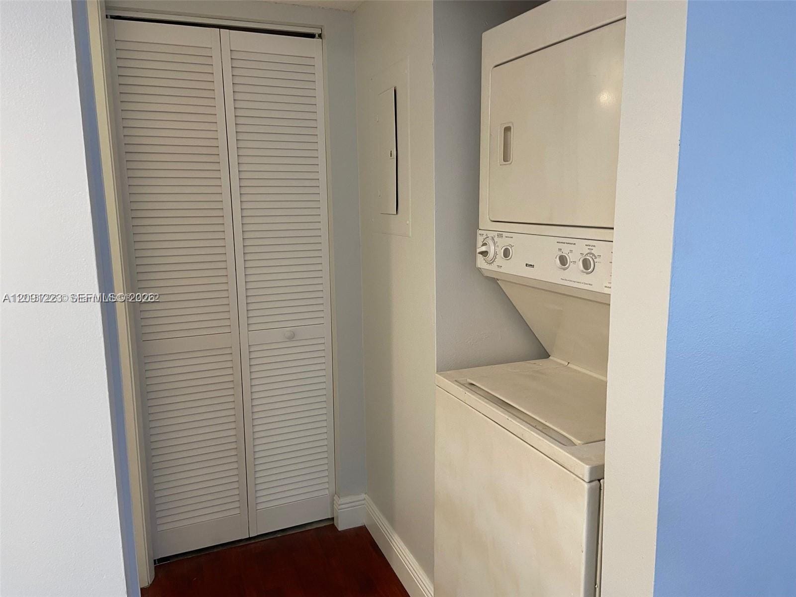 450 W Palm Circle 202, Pembroke Pines, FL 33025 photo 7