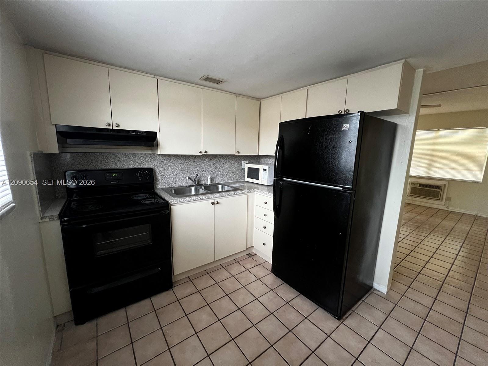 13 NE 2nd Avenue 104 — photo 5