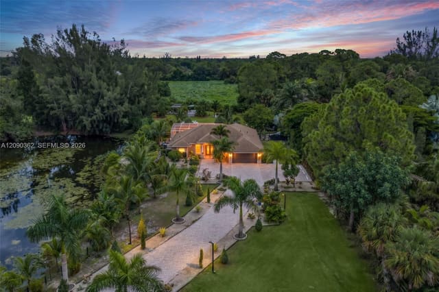 14800 April Drive, Loxahatchee, FL 33470