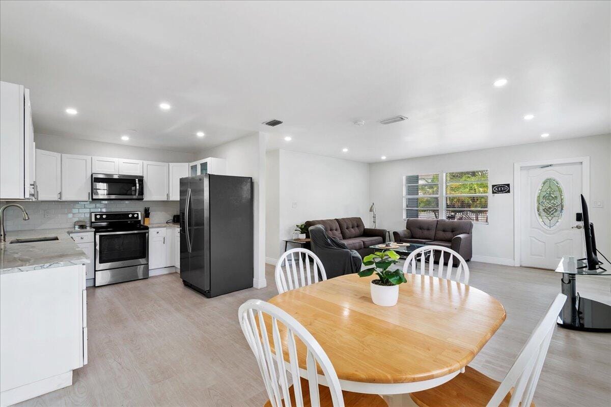 503 N PENNOCK Lane, Jupiter, FL 33458 photo 13