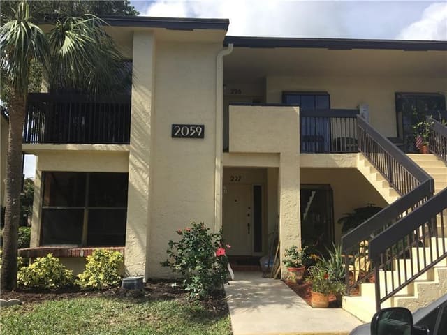 2067 SW 15TH Street 240, Deerfield Beach, FL 33442