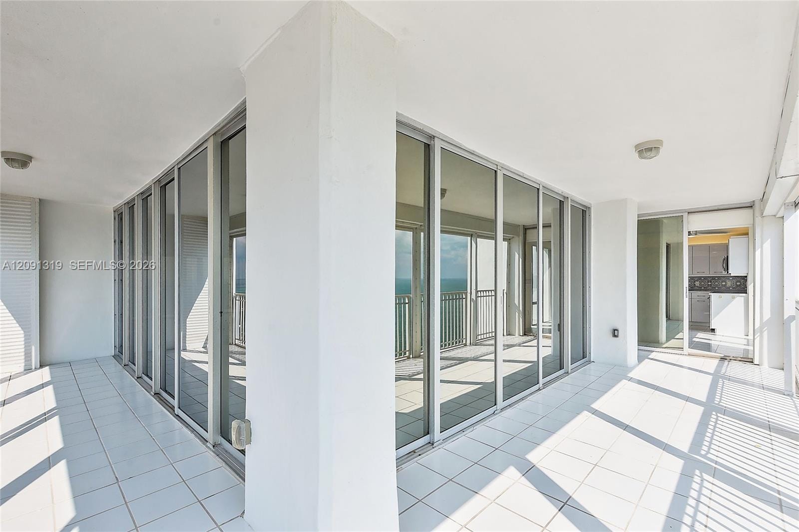 881 Ocean Drive 22A, Key Biscayne, FL 33149 photo 9