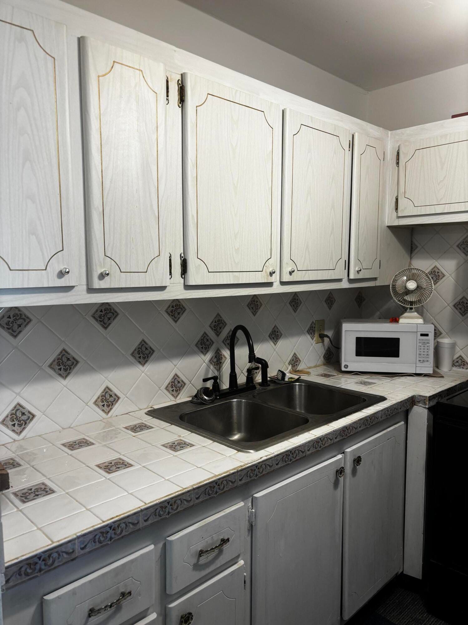 237 NORTHAMPTON L — photo 2