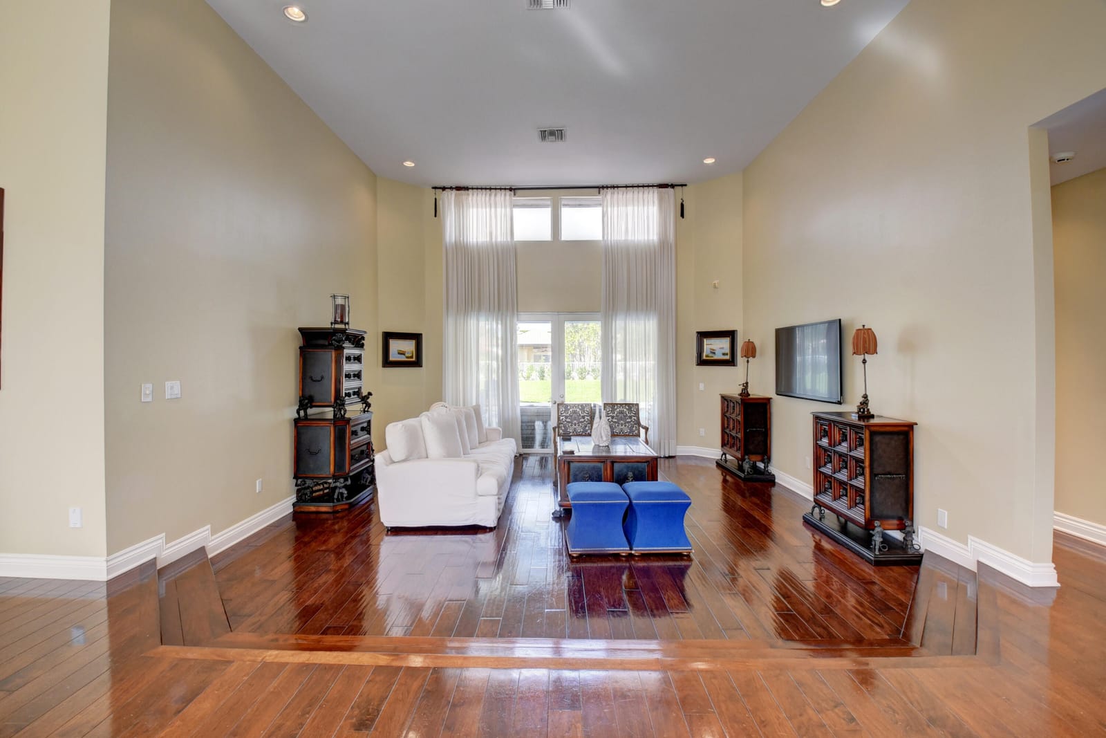 3205 Harrington Drive — photo 2