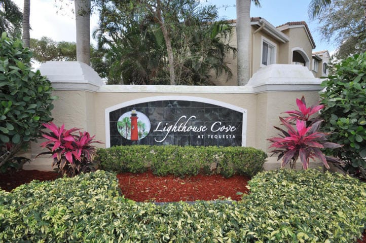 248 Village Boulevard 3104 — photo 2