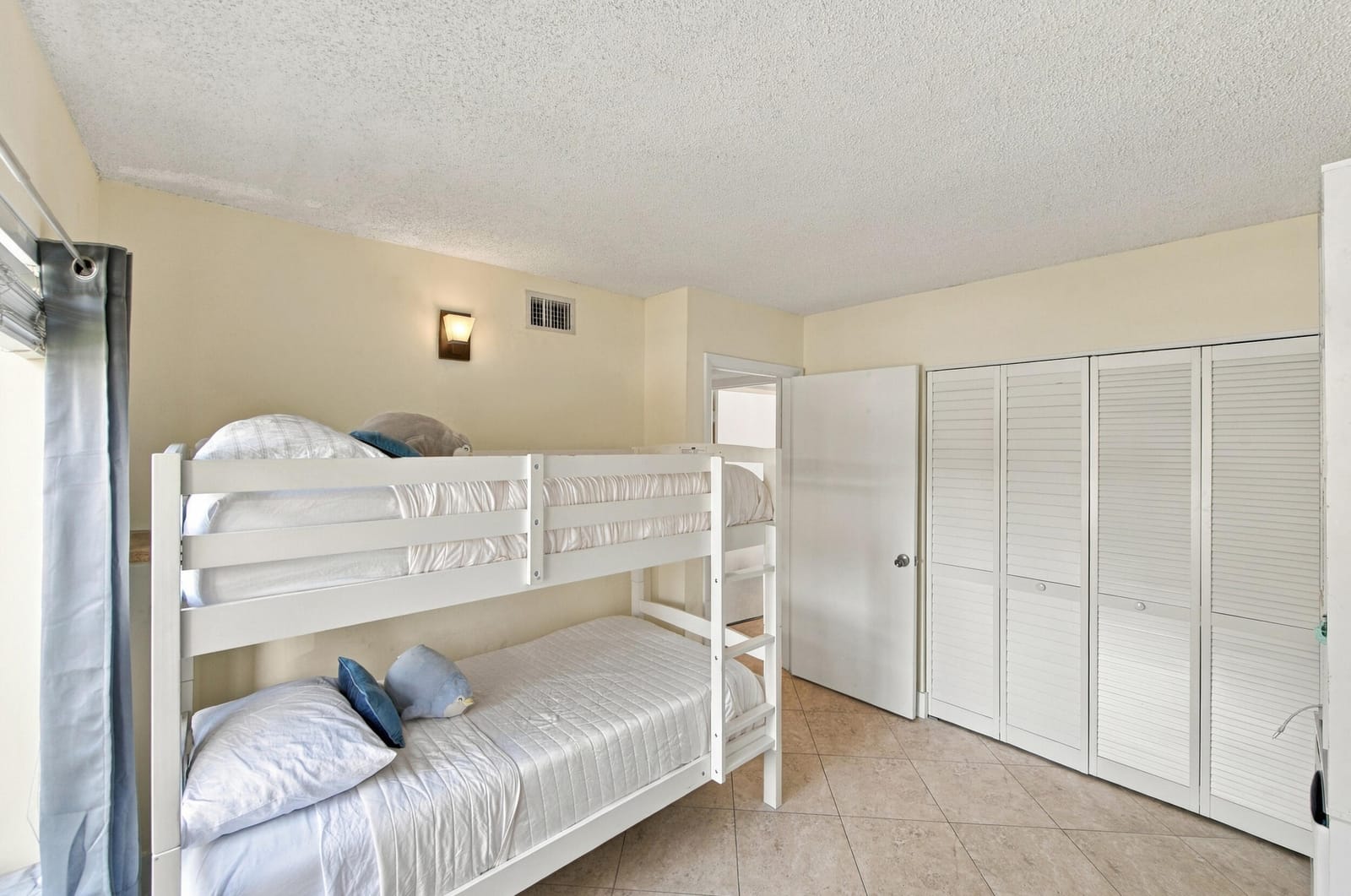 6585 Somerset Drive 102, Boca Raton, FL 33433 photo 16