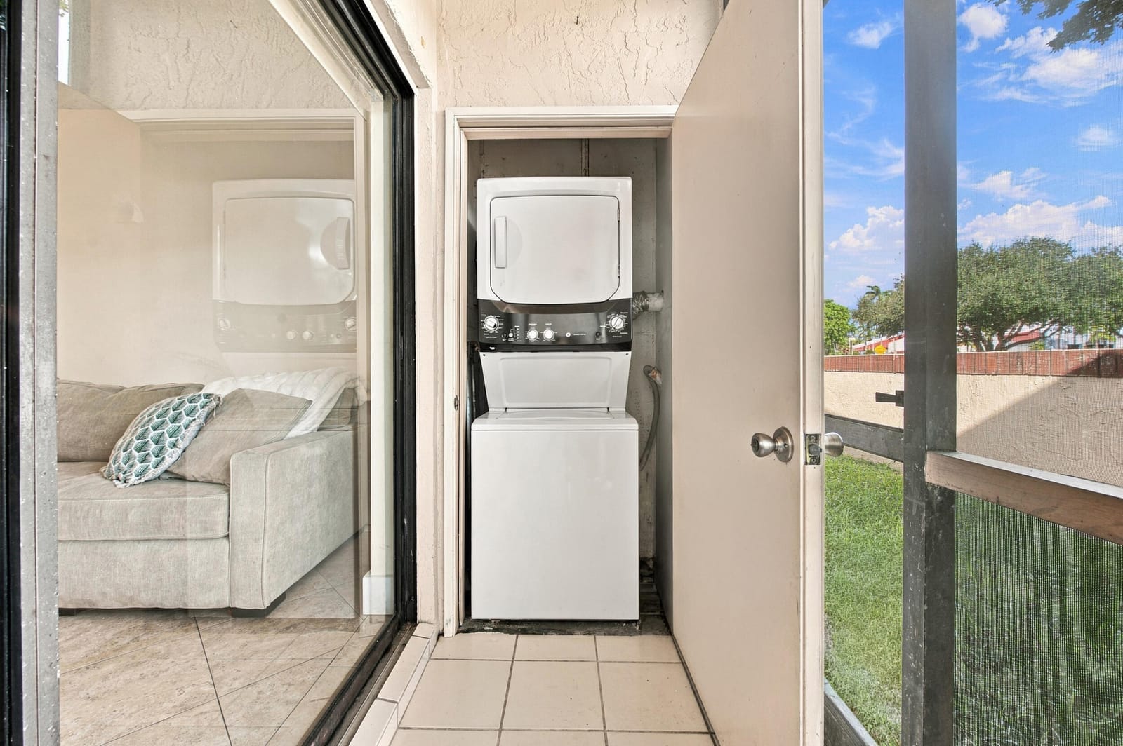 6585 Somerset Drive 102, Boca Raton, FL 33433 photo 19