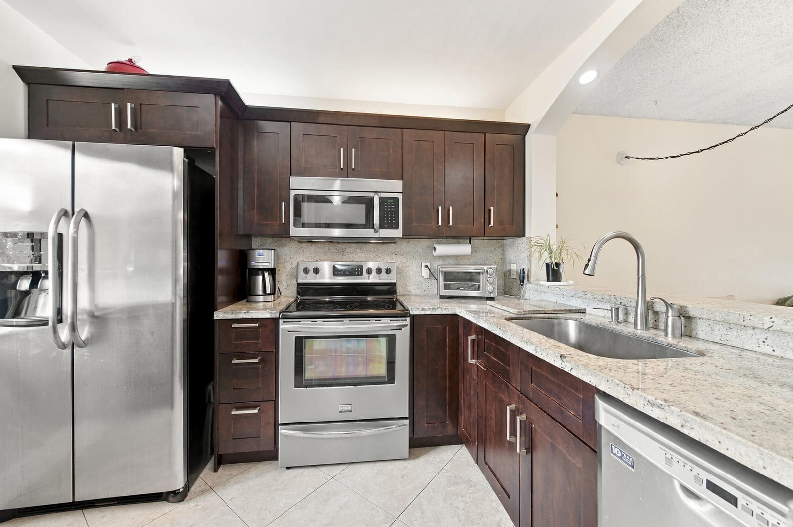 6585 Somerset Drive 102 — photo 3