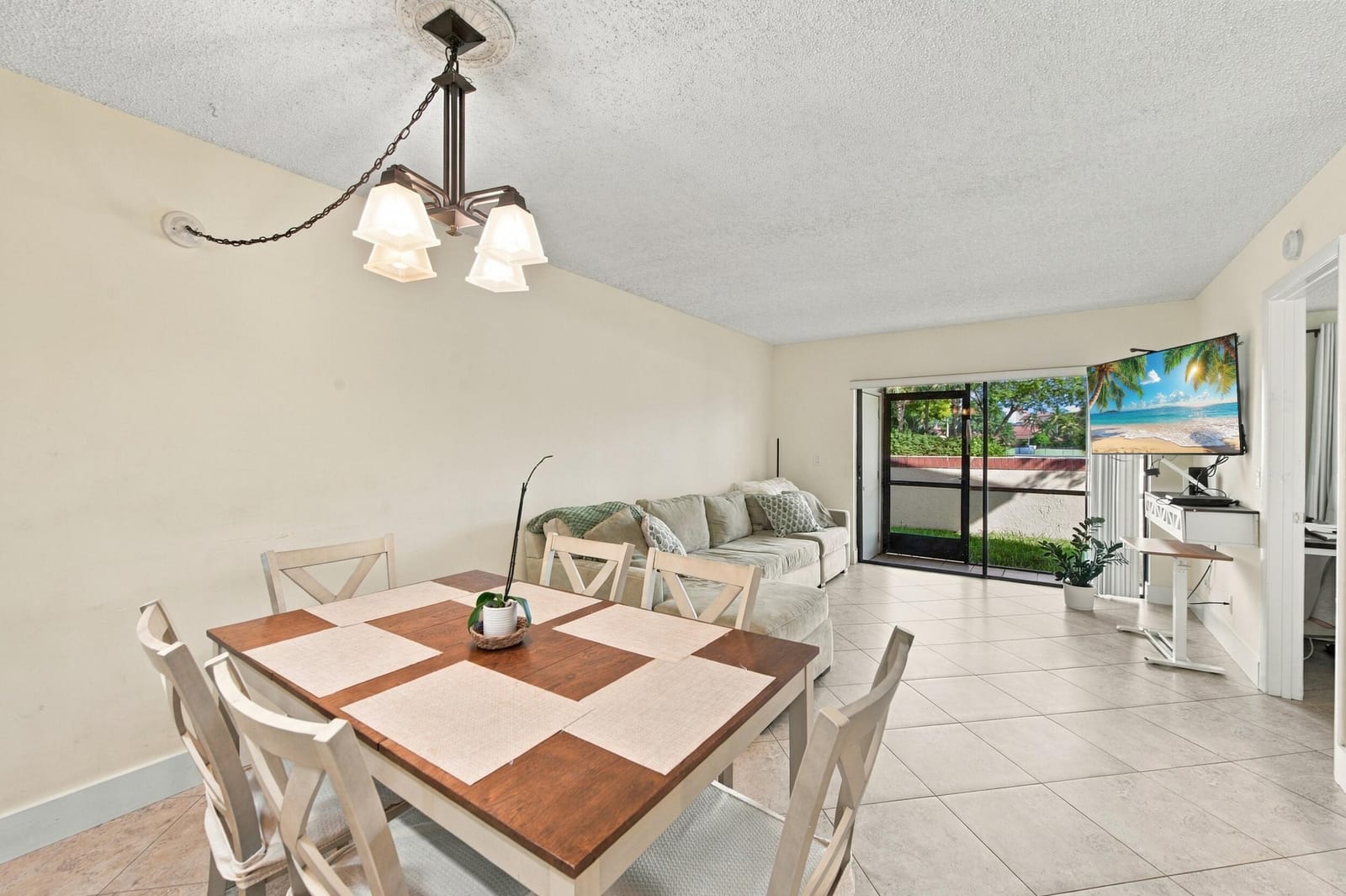 6585 Somerset Drive 102 — photo 5