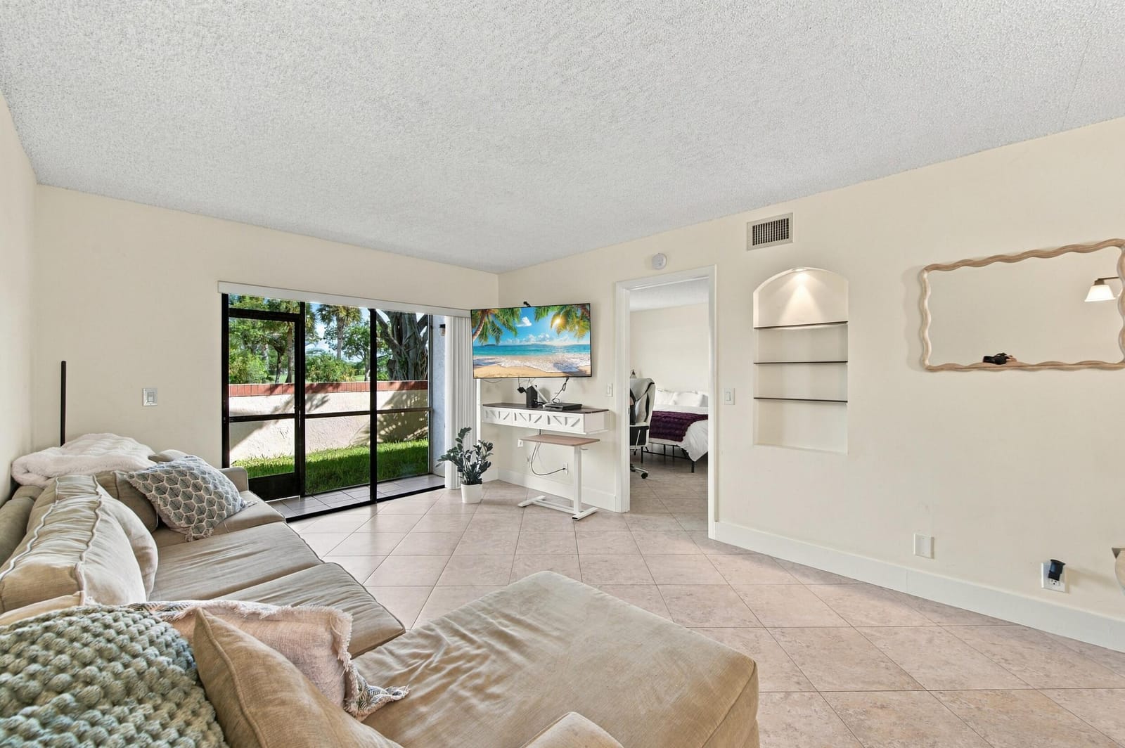 6585 Somerset Drive 102 — photo 7
