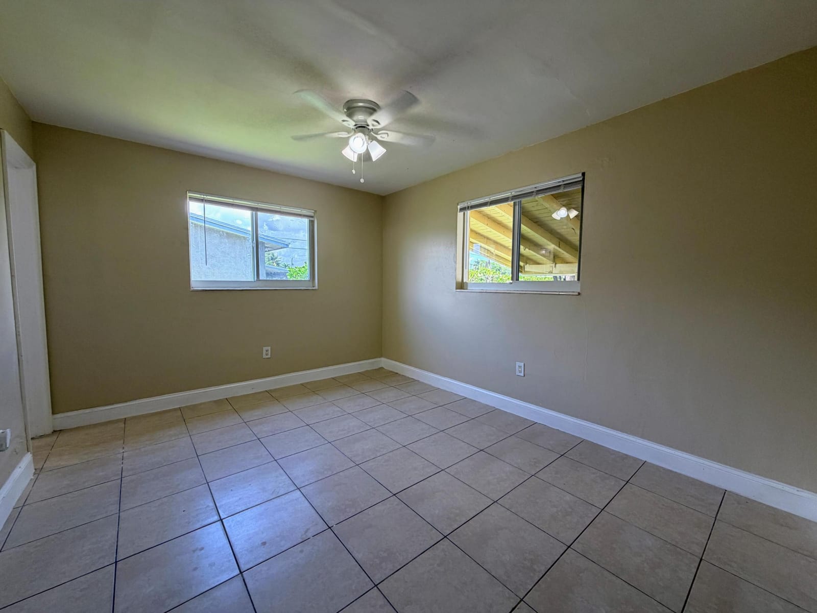 2530 NW 26th Court, Oakland Park, FL 33311 photo 17