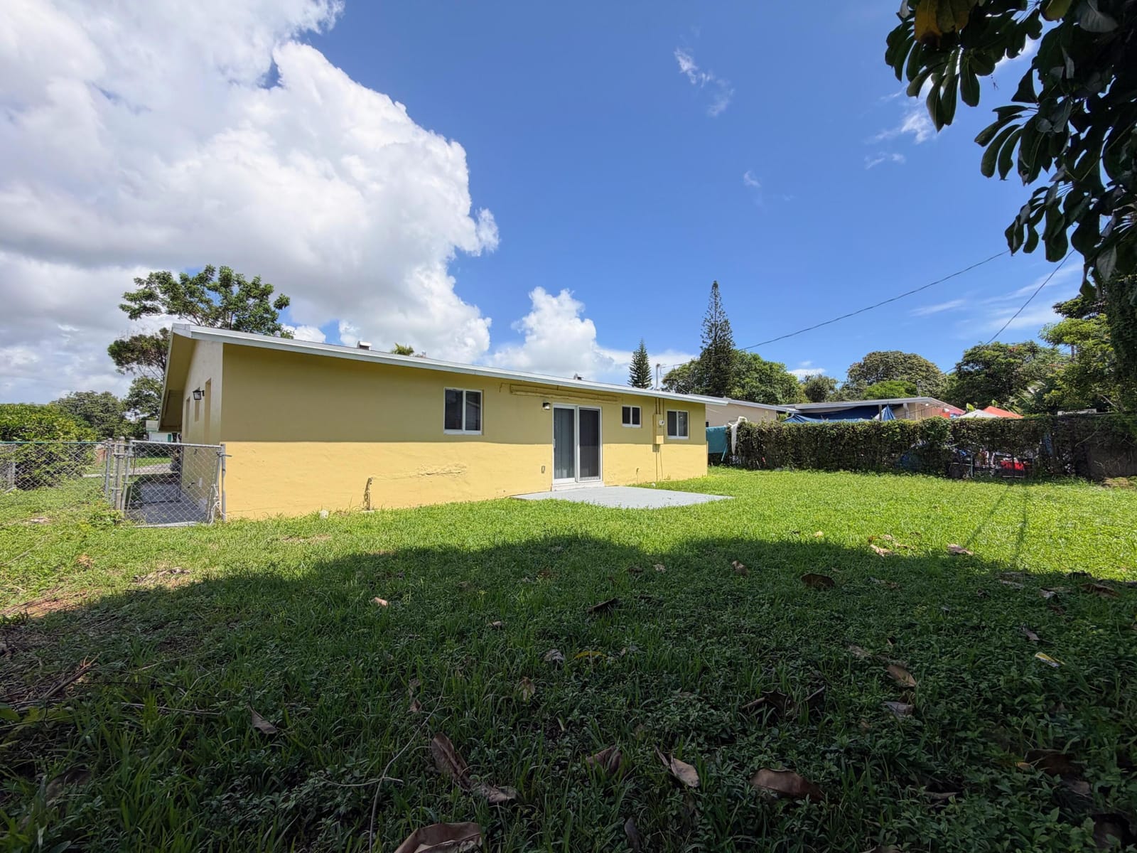 2530 NW 26th Court, Oakland Park, FL 33311 photo 3