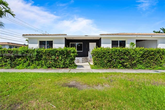 580 Lee Drive, Miami Springs, FL 33166