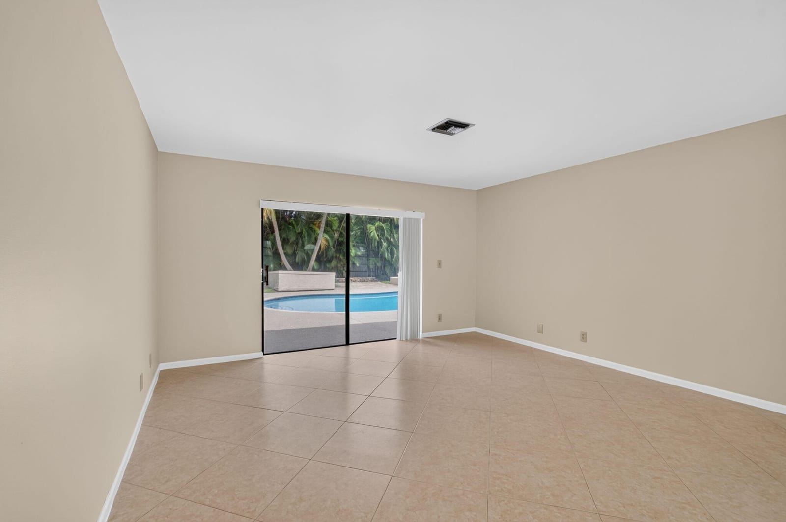 4441 SAINT ANDREWS Drive — photo 11