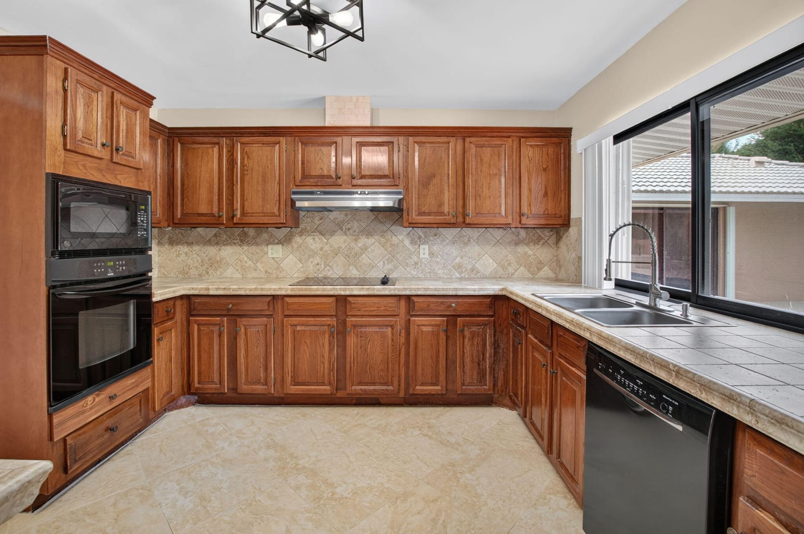 4441 SAINT ANDREWS Drive — photo 4