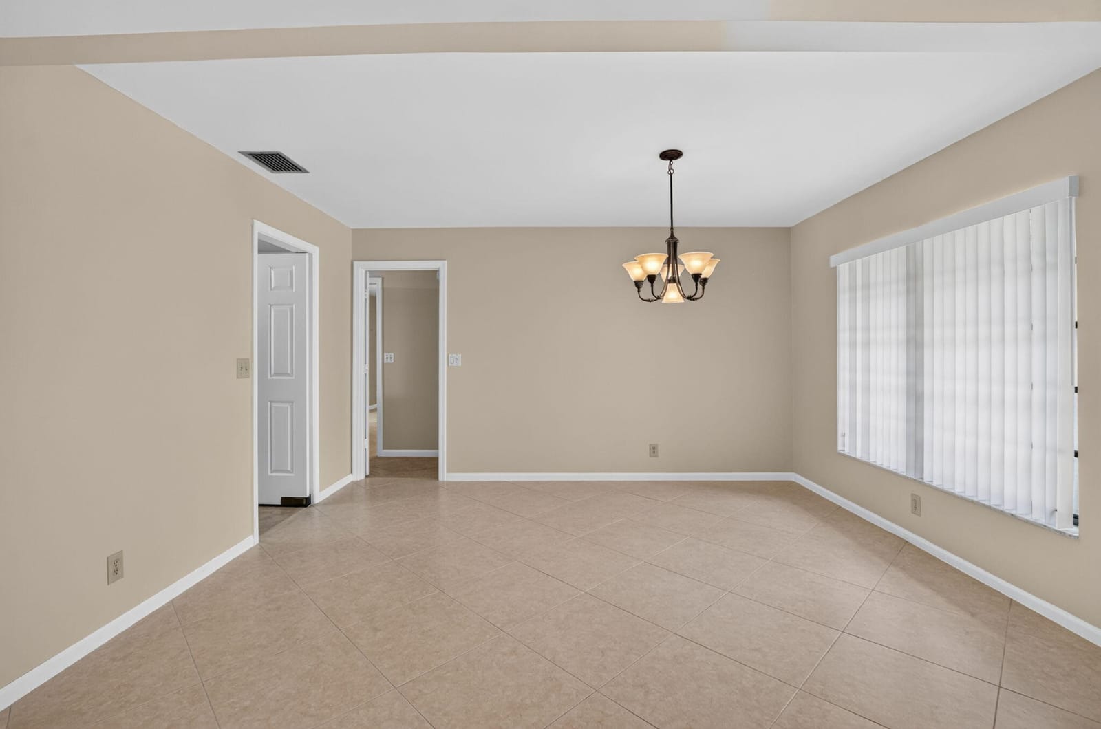 4441 SAINT ANDREWS Drive — photo 8