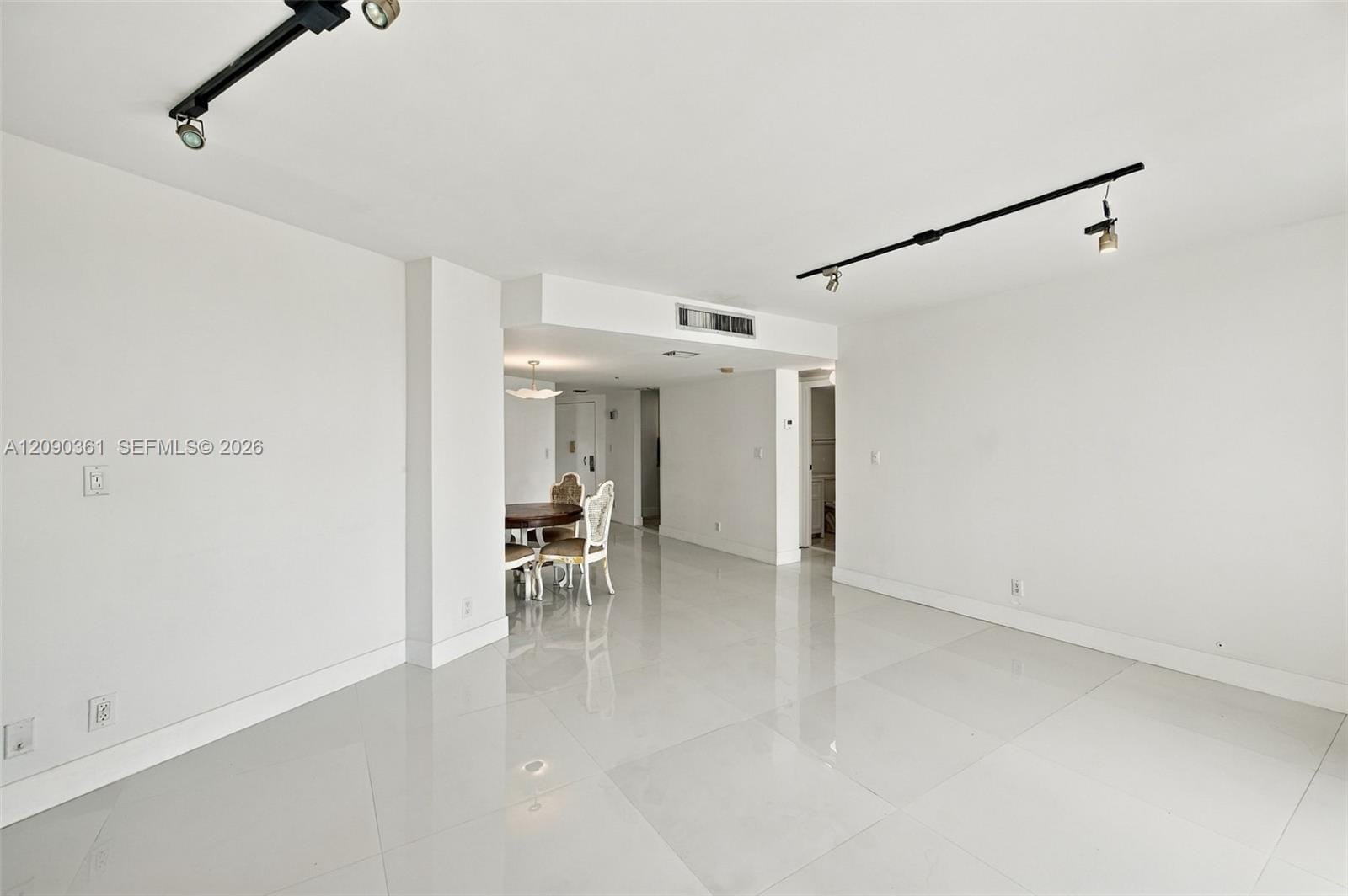 3475 N Country Club Drive 502, Aventura, FL 33180 photo 5