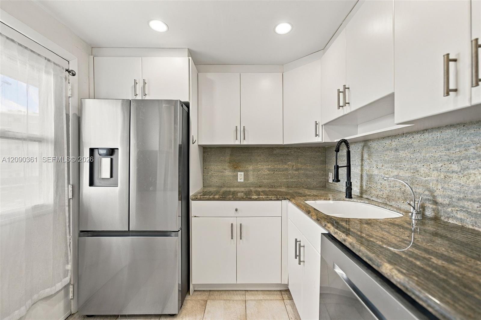 3475 N Country Club Drive 502, Aventura, FL 33180 photo 10