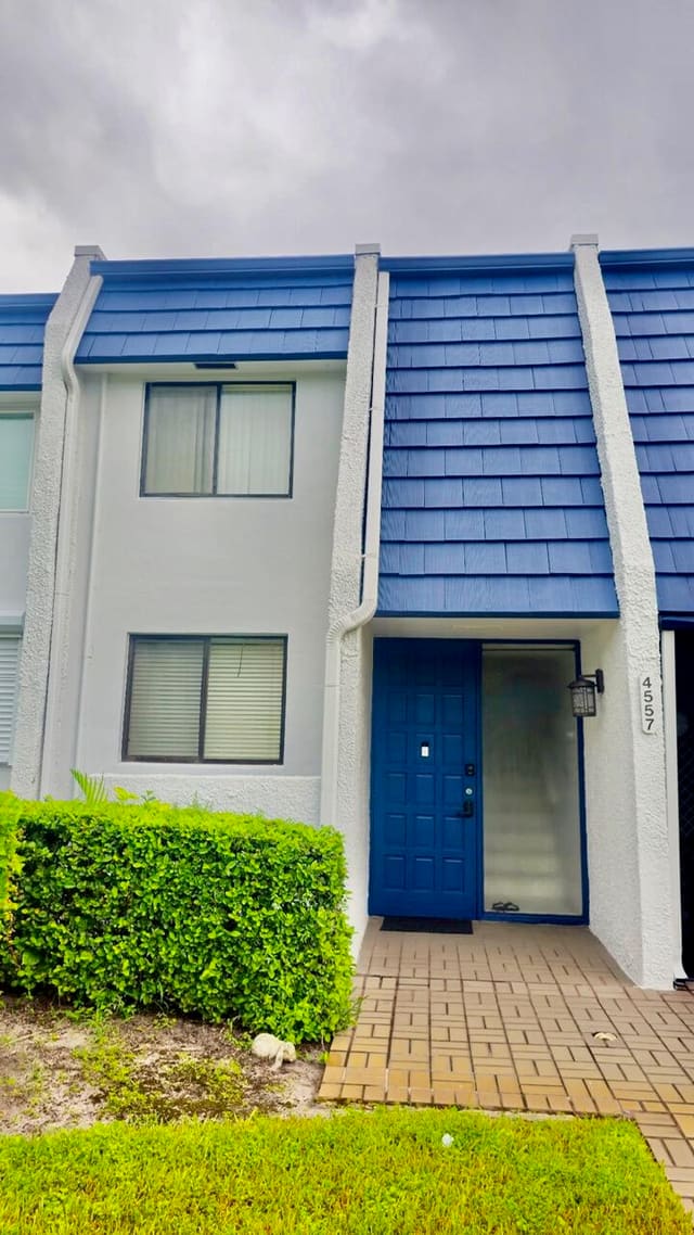 4557 LUXEMBURG Court, Lake Worth, FL 33467
