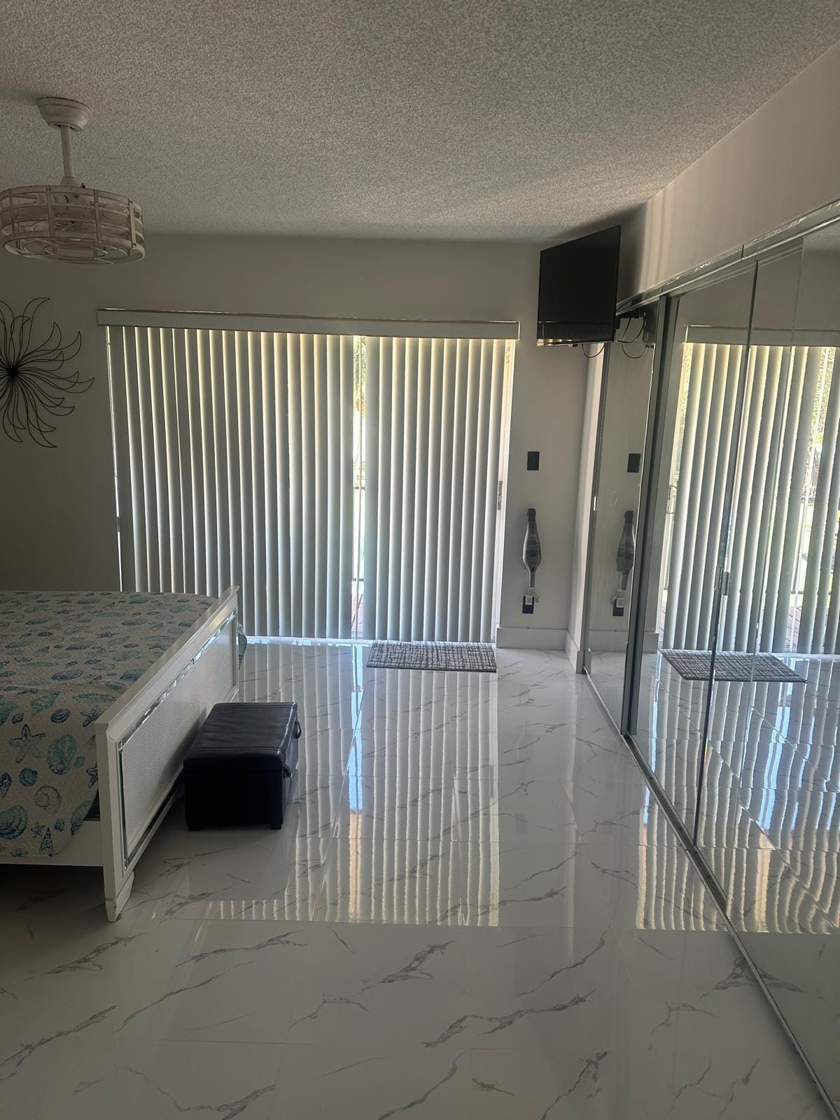 4557 LUXEMBURG Court — photo 7