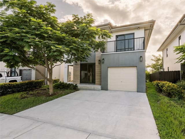 111 NW 12th Court, Florida City, FL 33034