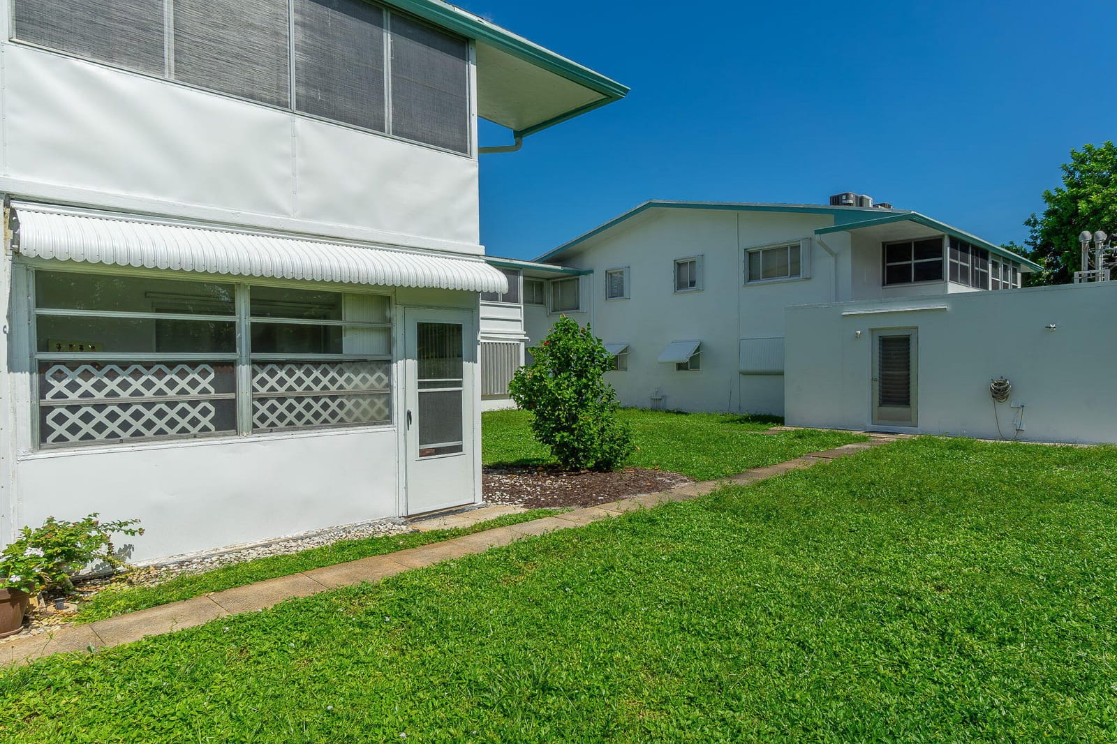 2290 SUNSET Avenue 7, Lake Worth Beach, FL 33461 photo 9