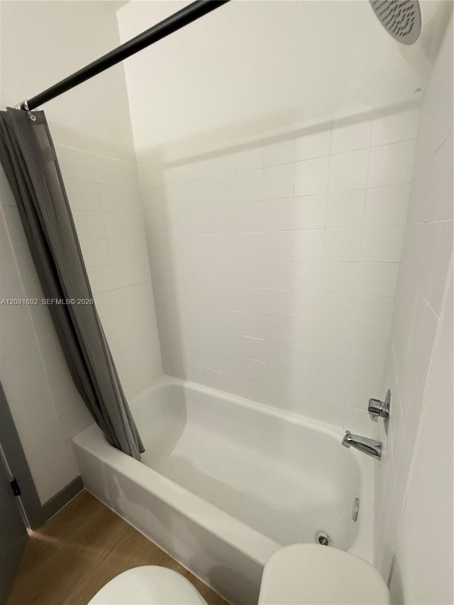 1320 Drexel Avenue 302, Miami Beach, FL 33139 photo 12