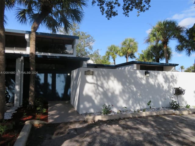 6401 Turkey Run Terrace, Miami Lakes, FL 33014