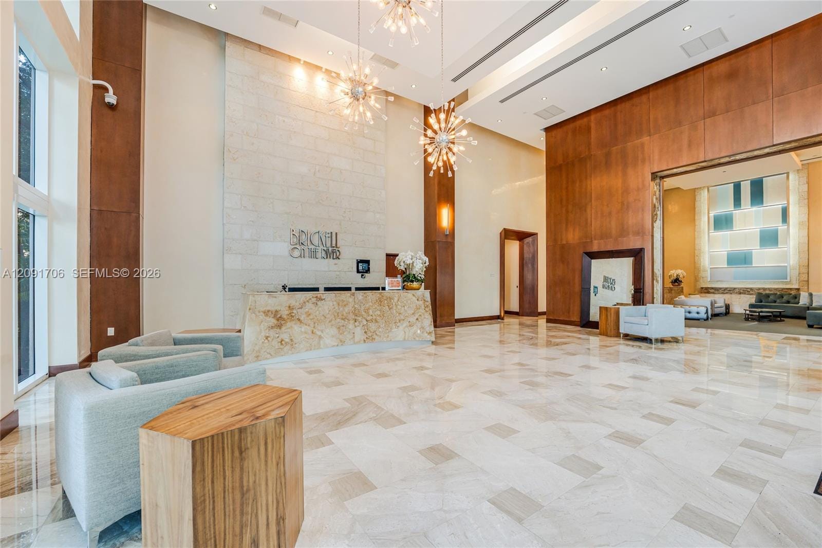 31 SE 5th Street 409, Miami, FL 33131 photo 21
