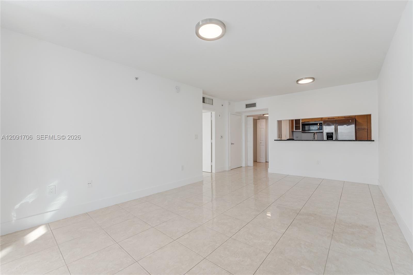 31 SE 5th Street 409 — photo 7