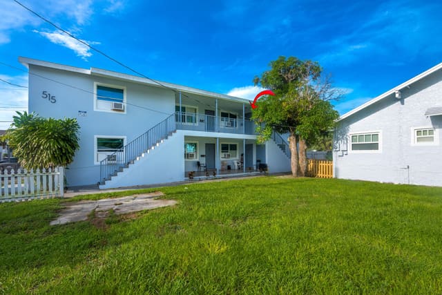 515 N SAPODILLA Avenue 6, West Palm Beach, FL 33401