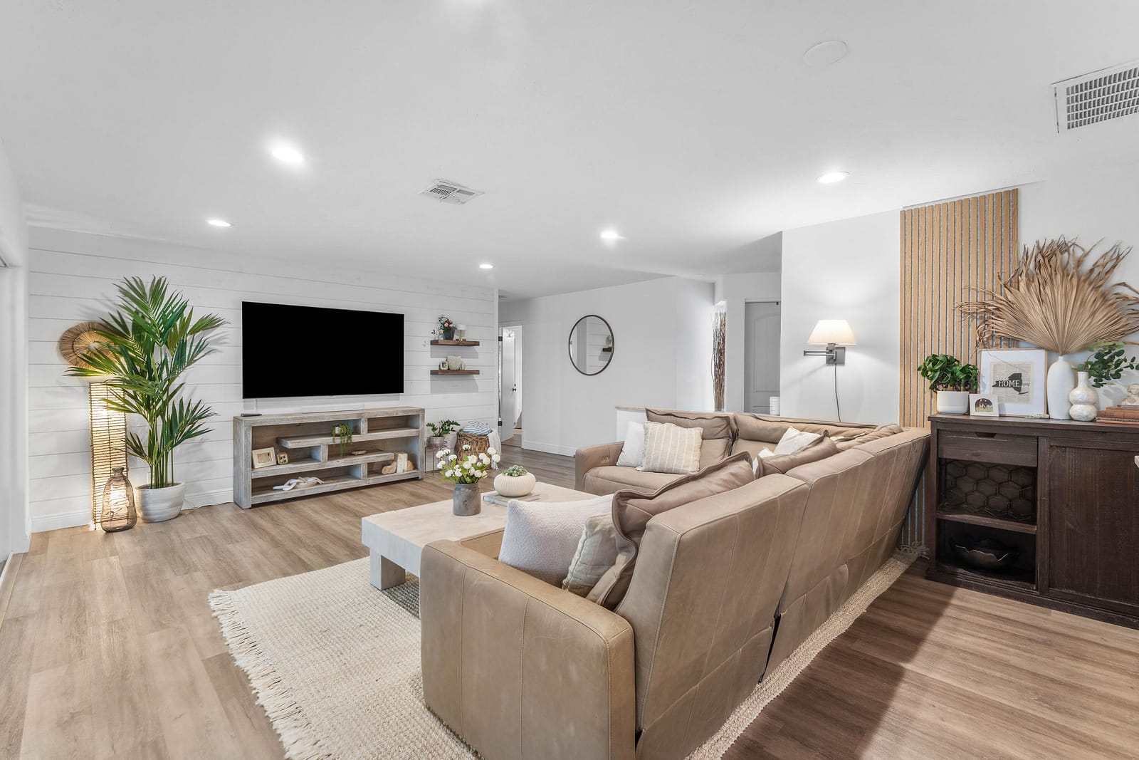 317 DALY Road — photo 3