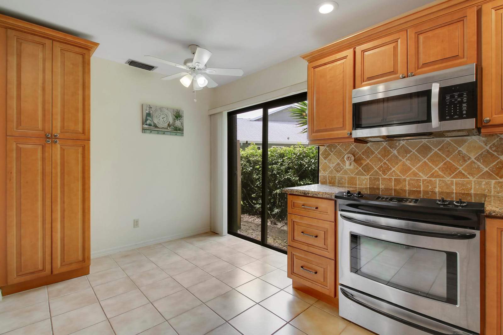6807 SE Yorktown Drive — photo 9