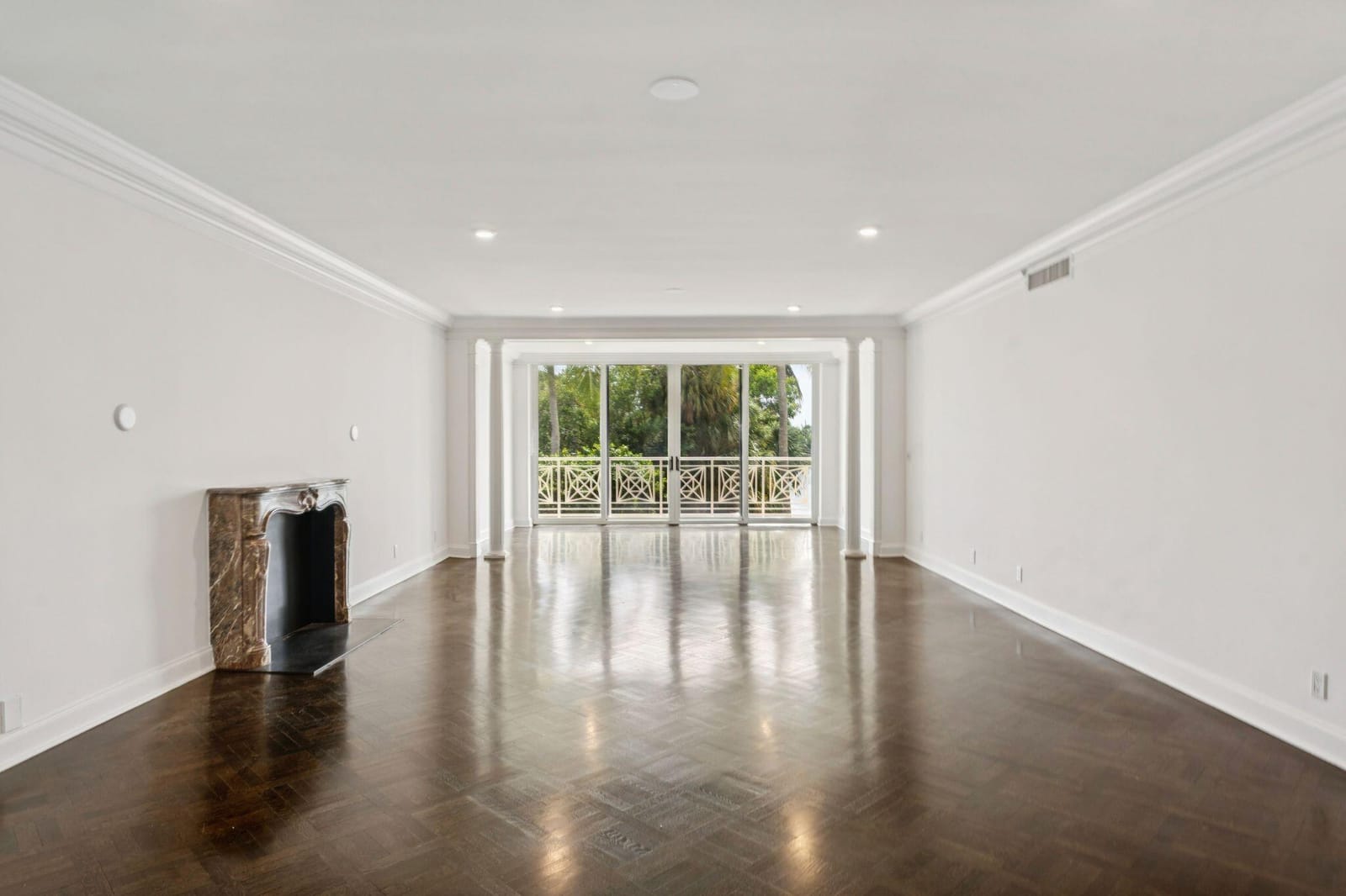 425 WORTH Avenue 2F — photo 11