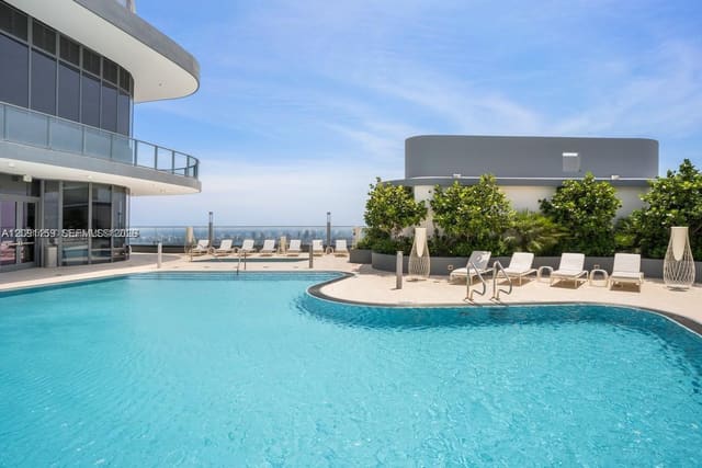 1000 Brickell Plaza 4504, Miami, FL 33131