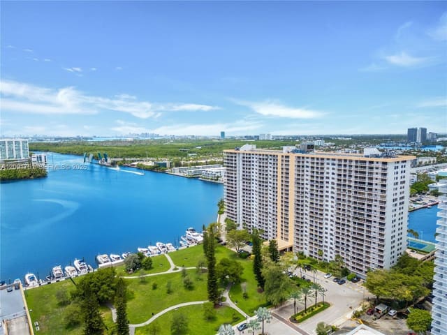 290 174th Street 611, Winston Towers, Sunny Isles Beach, FL