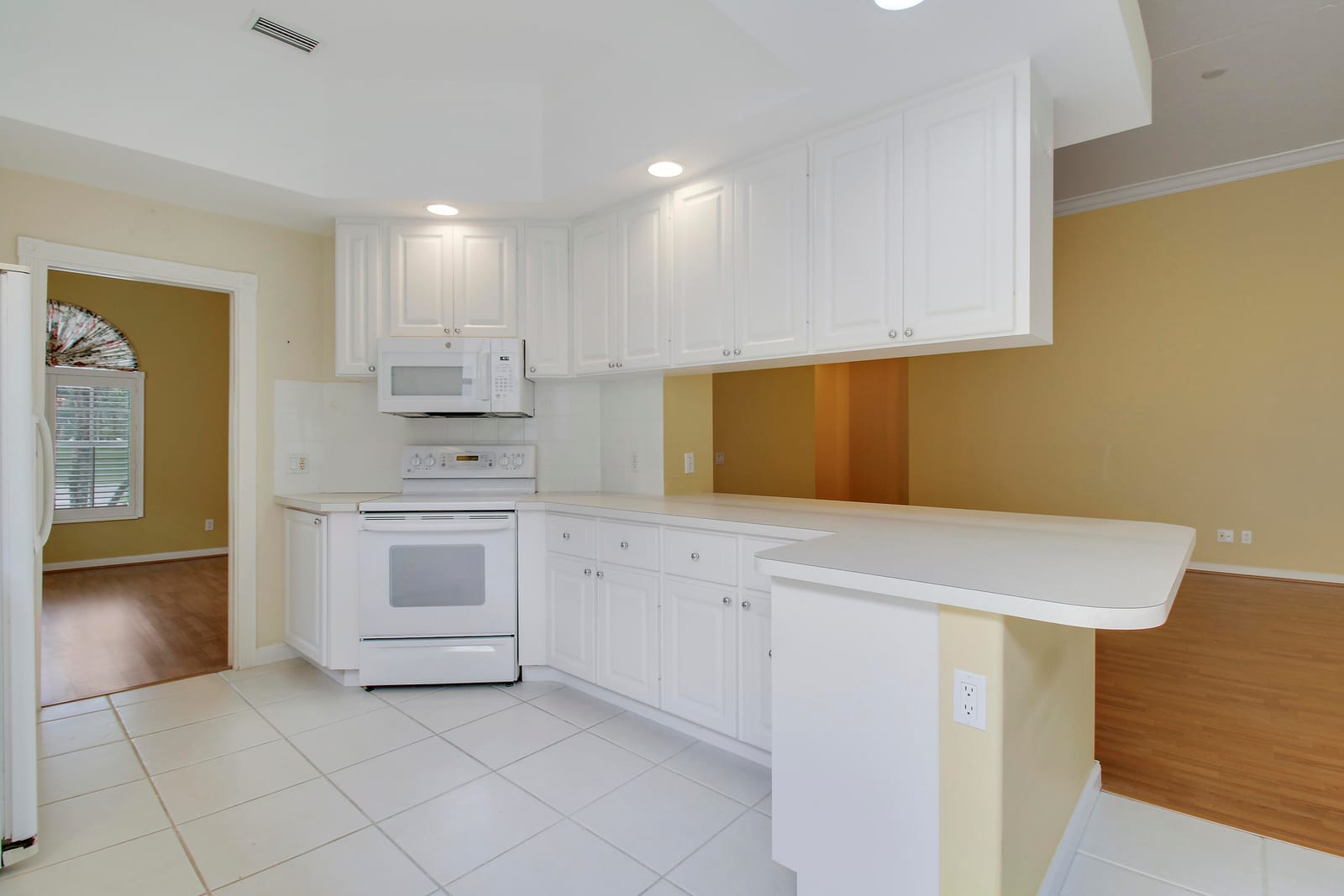 10755 WHARTON Way — photo 3